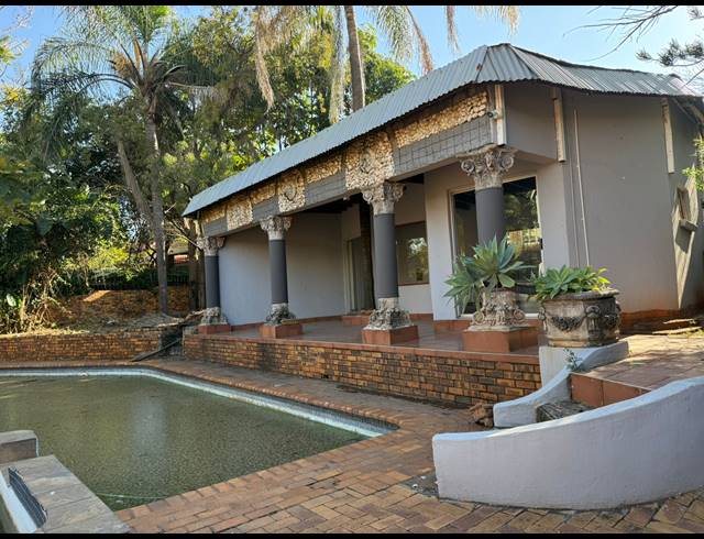 6 BEDROOM HOUSE FOR SALE IN SAFARI GARDENS